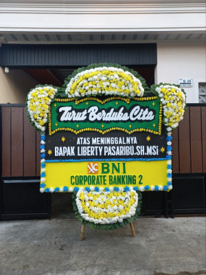 Papan Bunga Duka di Pematang Tiga